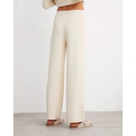 12 Storeez Wide Leg Knit Trousers in Beige - Picture 3 of 5